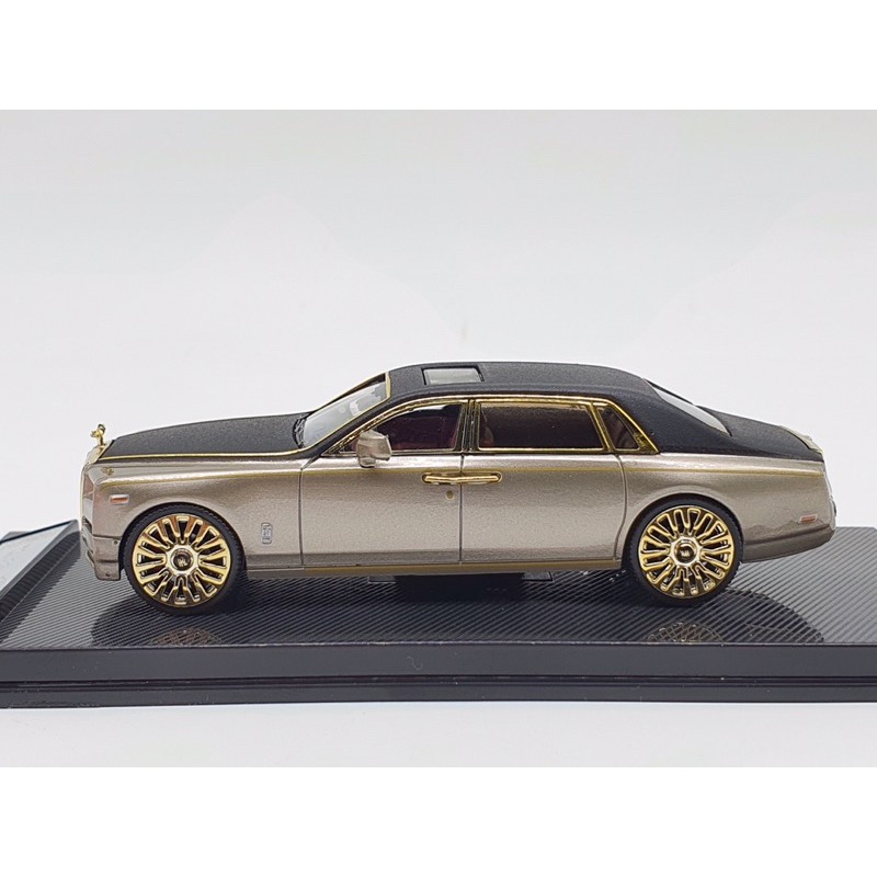 Xe Mô Hình Rolls-Royce Phantom 1:64 Collector's Model (Nâu Mui Đen Viền Vàng)