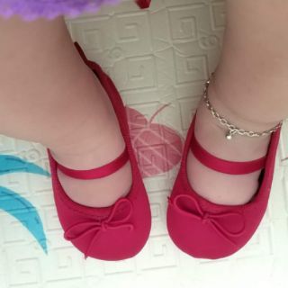Giày HM đỏ
