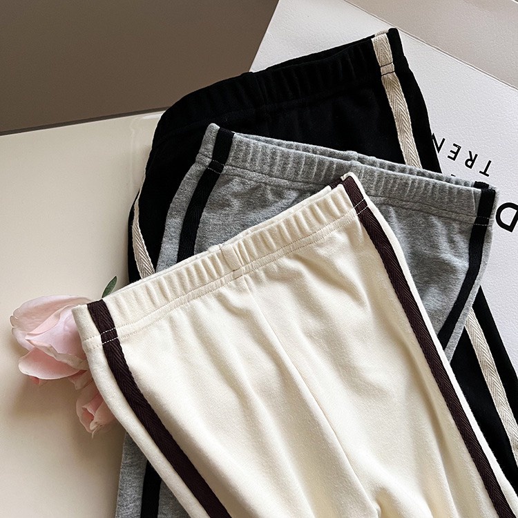 Quần legging dài viền sọc thể thao cho bé Q869