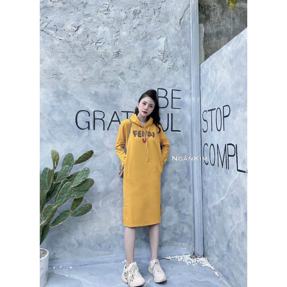 đầm suông dài tay nữ có mũ in chữ fenddy nhiều màu xinh xắn | BigBuy360 - bigbuy360.vn