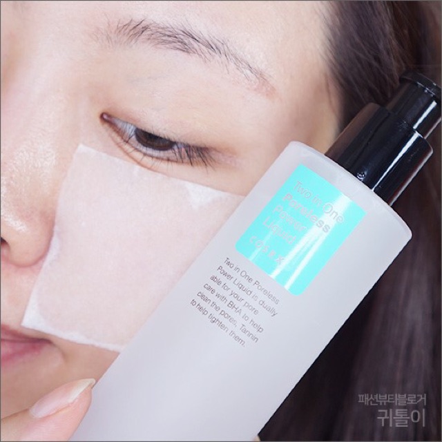 Tinh chất cân bằng da & se khít lỗ chân lông Cosrx Two in One Poreless Power