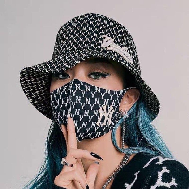 Khẩu trang MLB