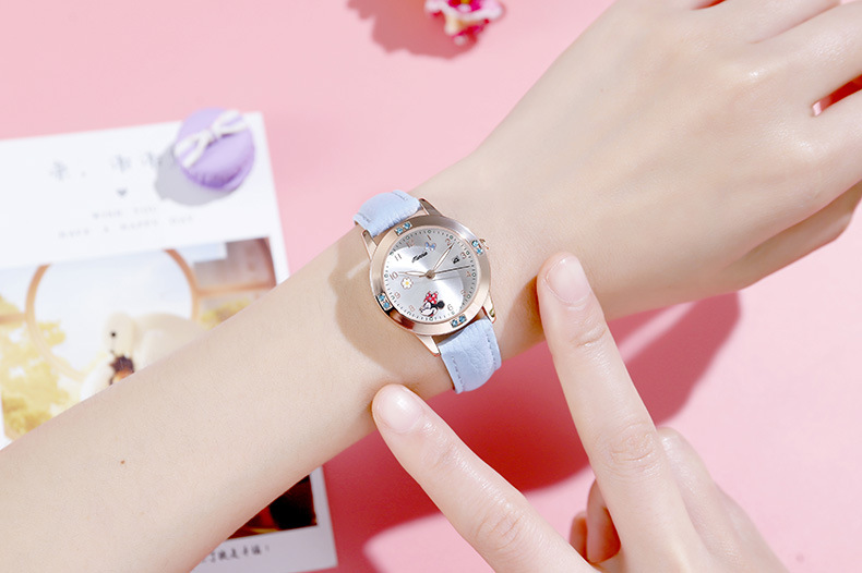 Đồng Hồ Đeo Tay Máy Quartz Dạ Quang In Hoạt Hình Disney Minnie Donald Bằng Thép Không Gỉ Dễ Thương Cho Bé Gái