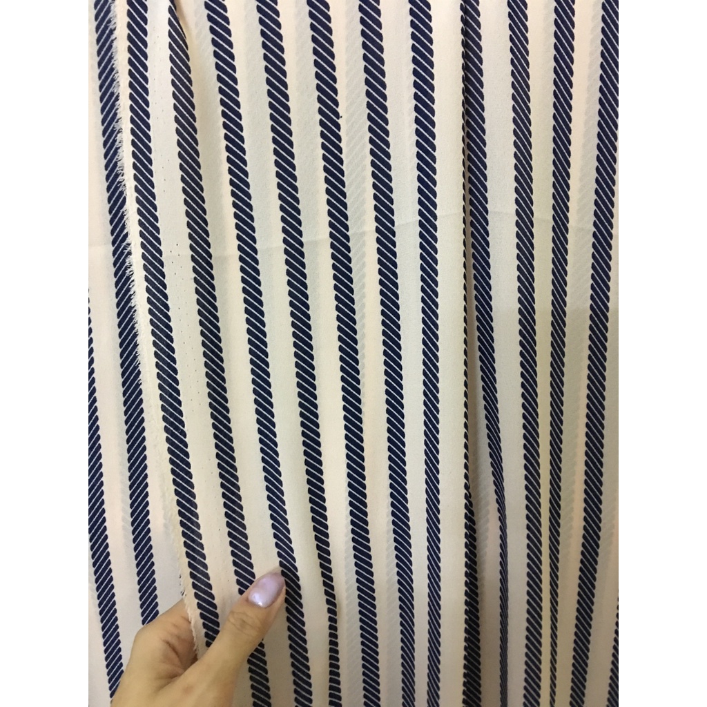 Vải voan 2 da hồng sọc xanh