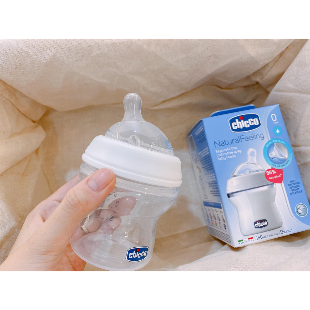 Bình sữa núm nghiêng Pisa Natural Feeling Chicco