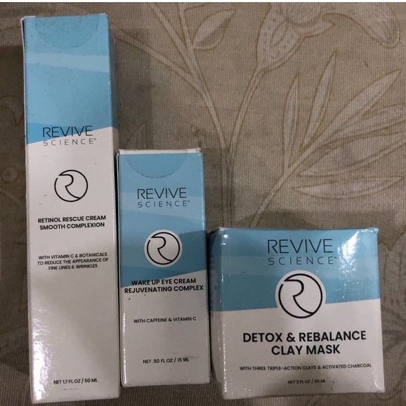 REVIVE SCIENCE WAKE UP EYE CREAM REJUVENATING COMPLEX WITH CAFFEINE & VITAMIN C NET.50 FL OZ / 15 ML