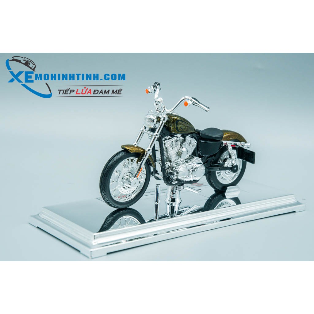 Xe Mô Hình Harley Davidson Xl 1200V Seventy-Two 2013 1:18 Maisto (Vàng Đồng)