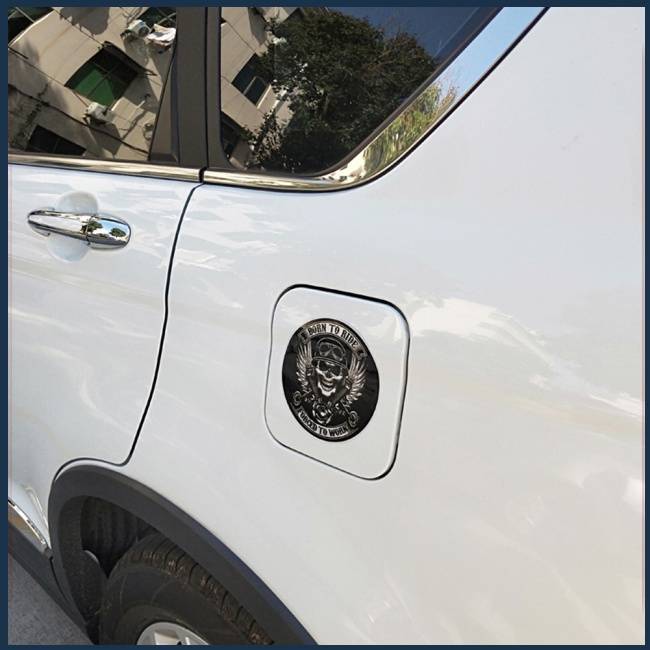 Miếng Dán Trang Trí Xe Hơi Hình Đầu Lâu Phản Quang Cá Tính