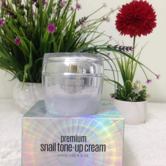 KEM ỐC SÊN HÀN QUỐC GOODAL PREMIUM SNAIL TONER UP CREAM