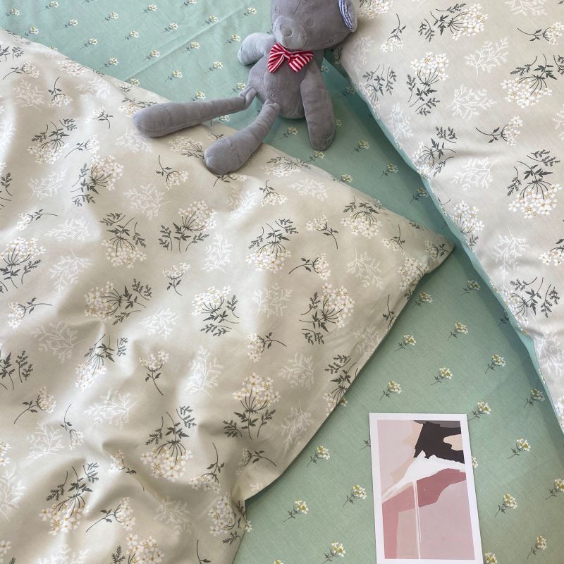 Bộ vỏ chăn ga gối 4 món Cotton Poly hoa nhí xanh ghi
