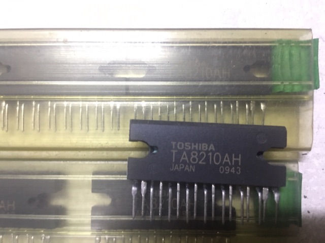 IC Âm thanh Toshiba TA8210AH vàng xuất xứ Japan