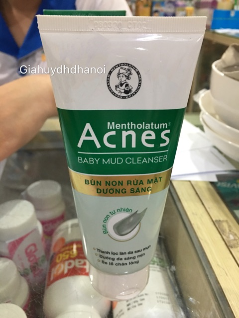 Sữa Rửa Mặt Bùn Non Acnes baby mud Cleanser 100g