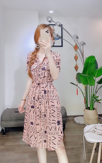 Váy sơ mi kèm đai