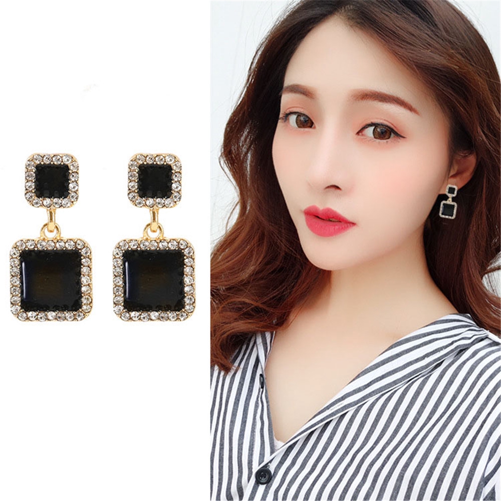 Khuyên tai đính đá phong cách Hàn Quốc thanh lịch dành cho nữ