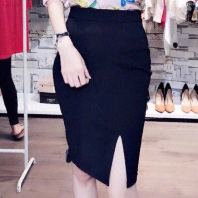 CHÂN VÁY BÚT CHÌ XẺ TRƯỚC | BigBuy360 - bigbuy360.vn