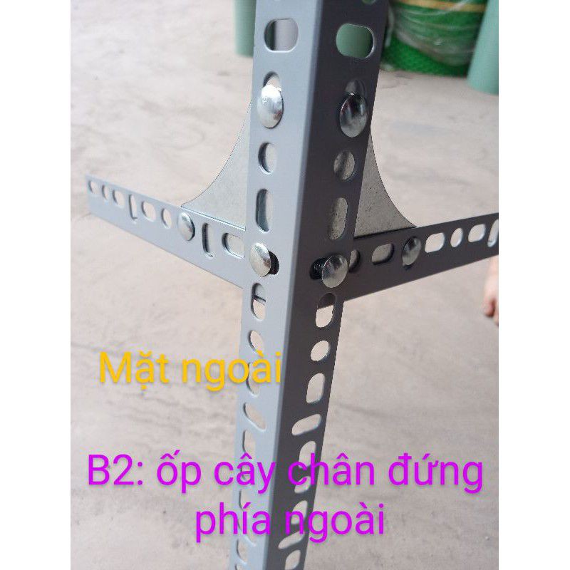 (dài 90cm_100cm) thanh sắt v lỗ 3x3cm dày 1.5mm đủ dài 1m sơn tĩnh điện