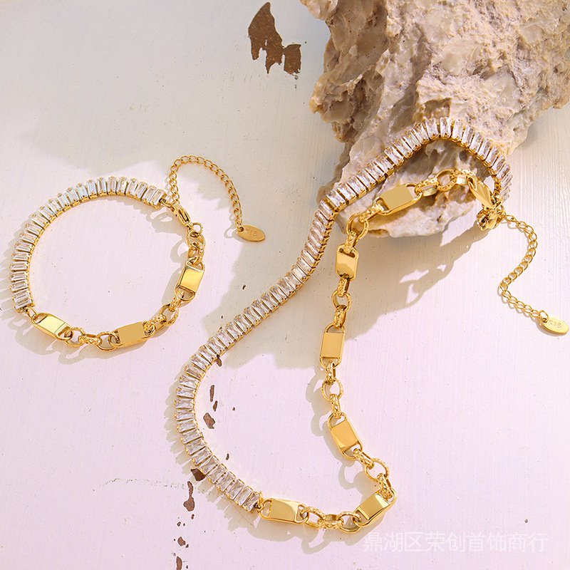 Dây Chuyền Thép Titan Mạ Vàng 18K Đính Đá Zircon Phong Cách Âu Mỹ Sang Trọng Thời Trang