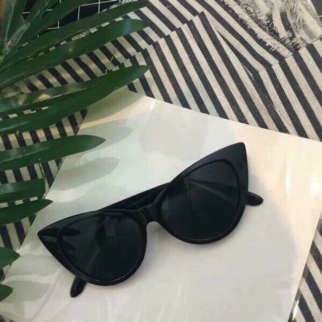 Kính mắt mèo icon fashion