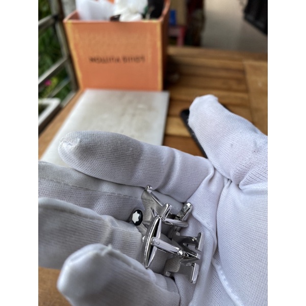 Khuy măng sét Montblanc 23