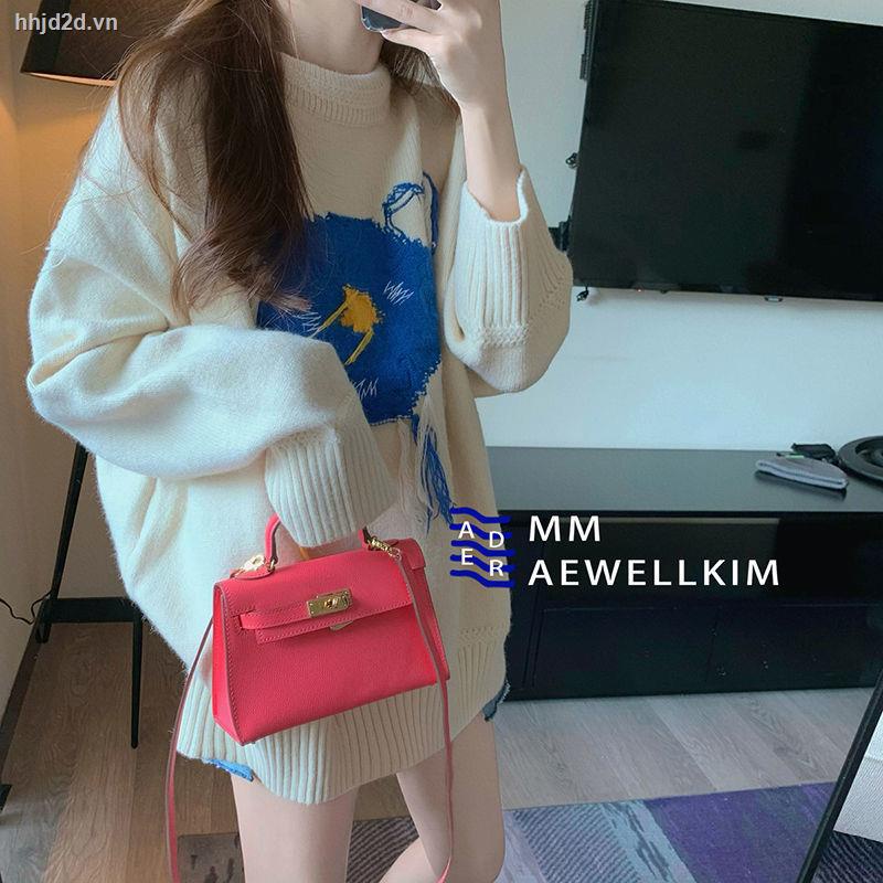 Hàng mới về Áo sweater chui đầu dáng rộng in hoa graffiti màu xanh dương thời trang thu đông mới 2021 cho nữ | BigBuy360 - bigbuy360.vn