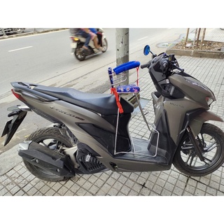 Ghế ngồi xe máy Vario có vòng bảo vệ