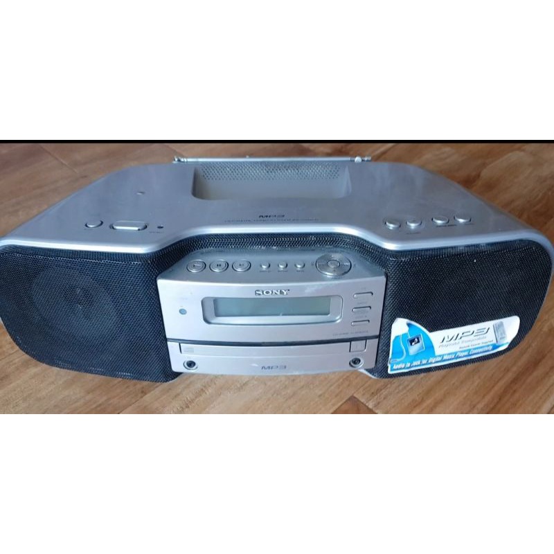 Đài đĩa sony zs-s50cp cũ, đã tích hợp USB,thẻ SD, blutooth