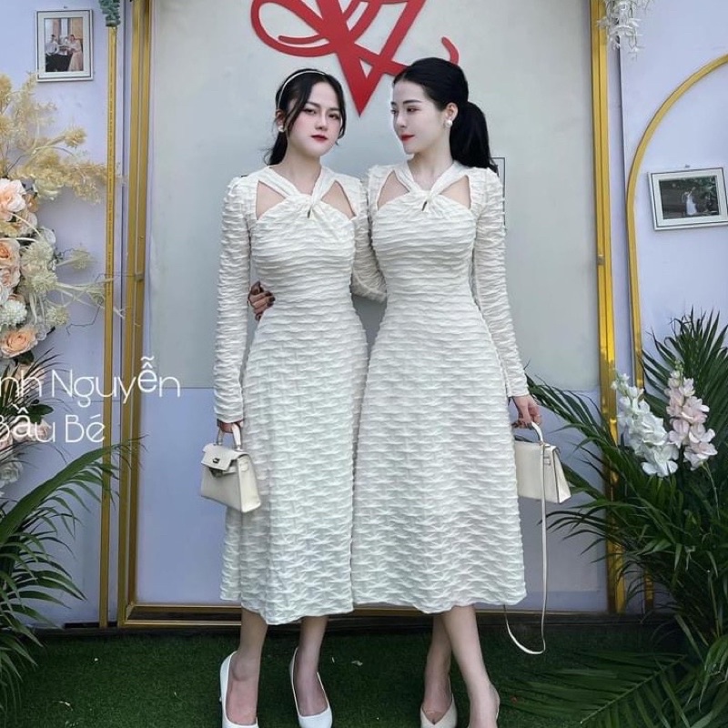 Váy xốp sóng xoắn ngực siêu xinh