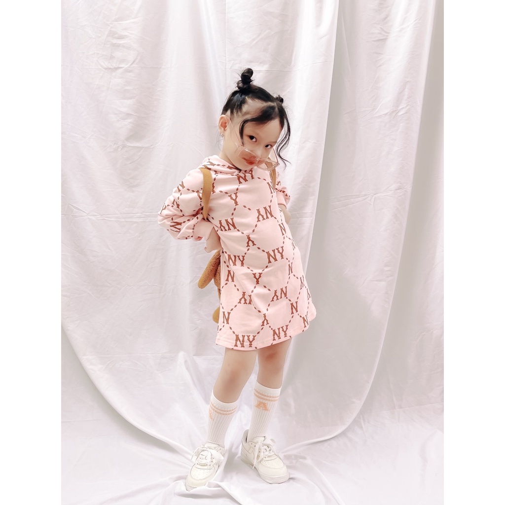 (HÀNG XUẤT XỊN) Váy kid hồng chất nỉ da cá dày siêu đẹp Size 90-150 (từ 9-38kg)  Vì là váy nên dễ mặc và thoãi mái.