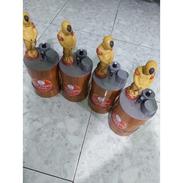 Bình rót rượu chú tiểu giã gỗ 1.5l