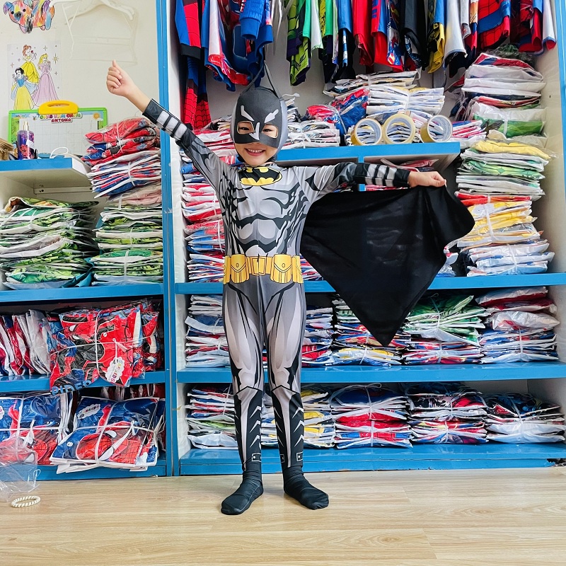 Bộ đồ siêu nhân batman bé trai từ 3 tuổi đến 6 tuổi hóa trang liền quần tặng kèm choàng và nón trùm B176 SNBL