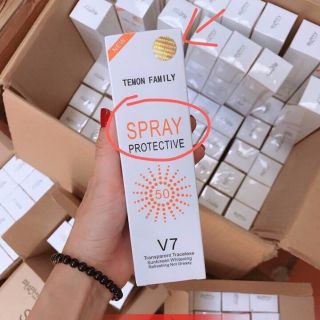 Xịt chống nắng v7