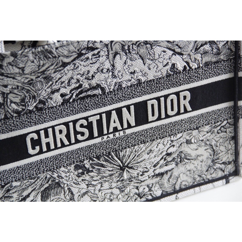 Túi xách cao cấp có 2 size in hoạ tiết thương hiệu Dior CD Book Tote Oblique hàng vip