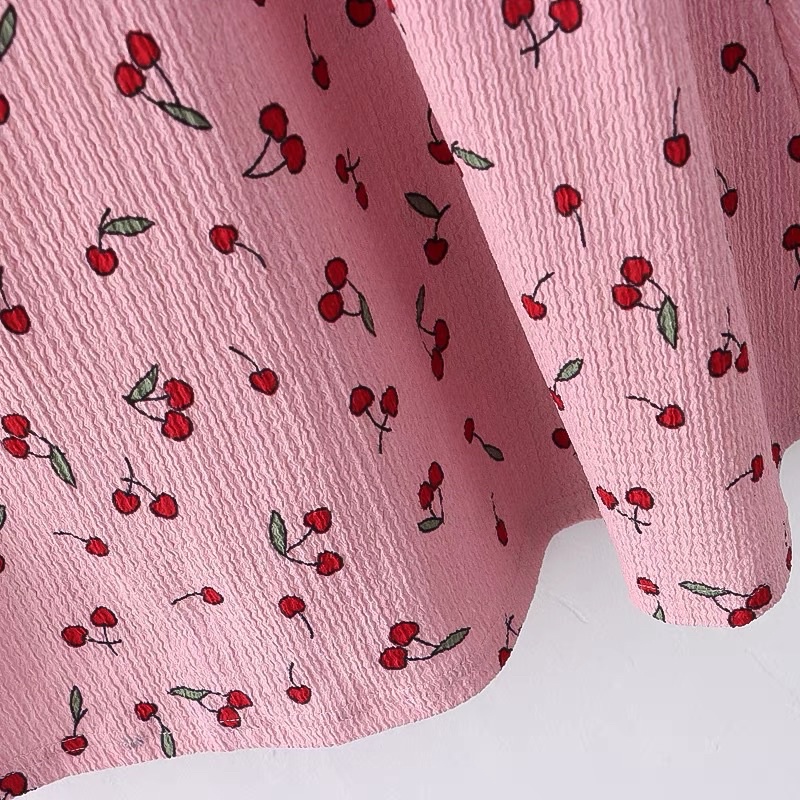 Váy xoè nhẹ dư sịn Onl* hoạ tiết cherry Tqxk