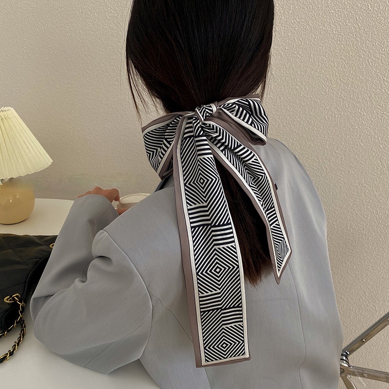 Khăn lụa buộc tóc đa năng phong cách Pháp