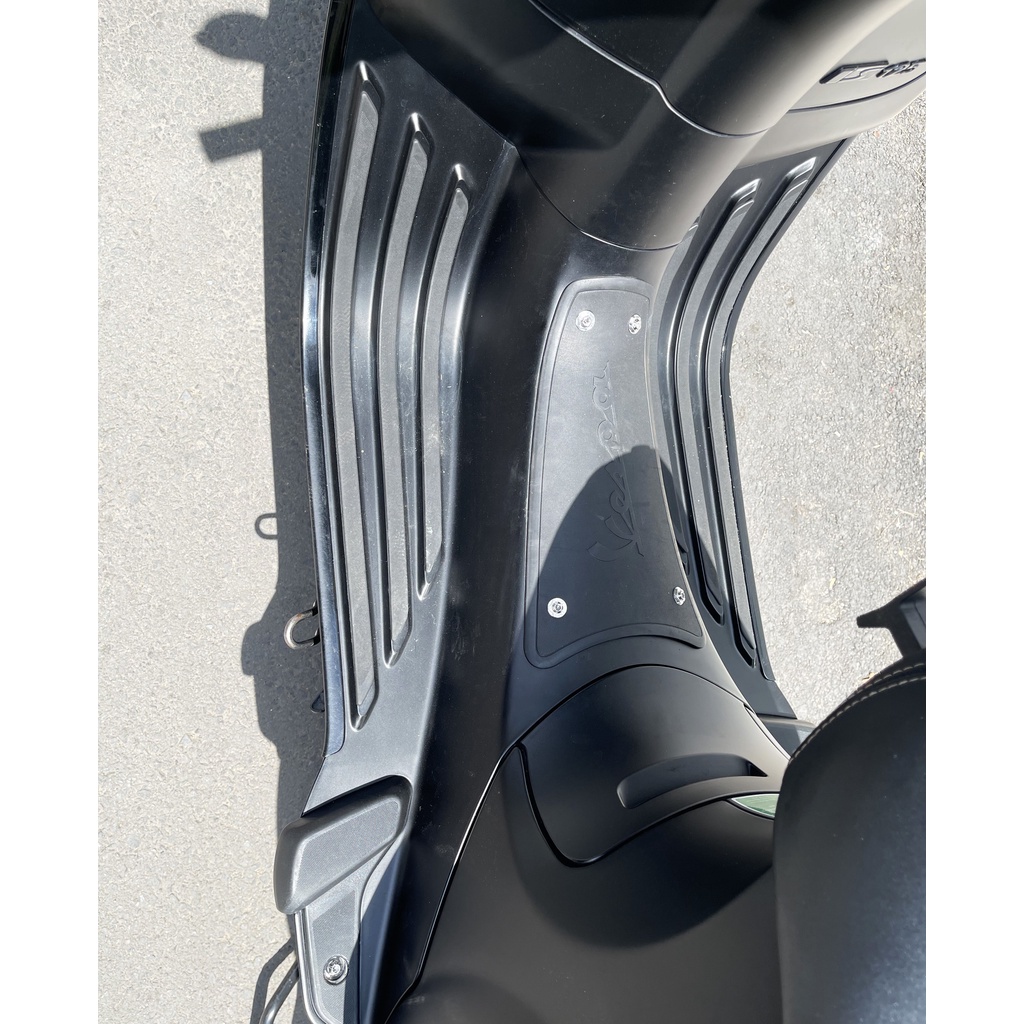 Bộ ốc sàn Salaya 4 con cho xe Vespa Sprint, primavera, Notte