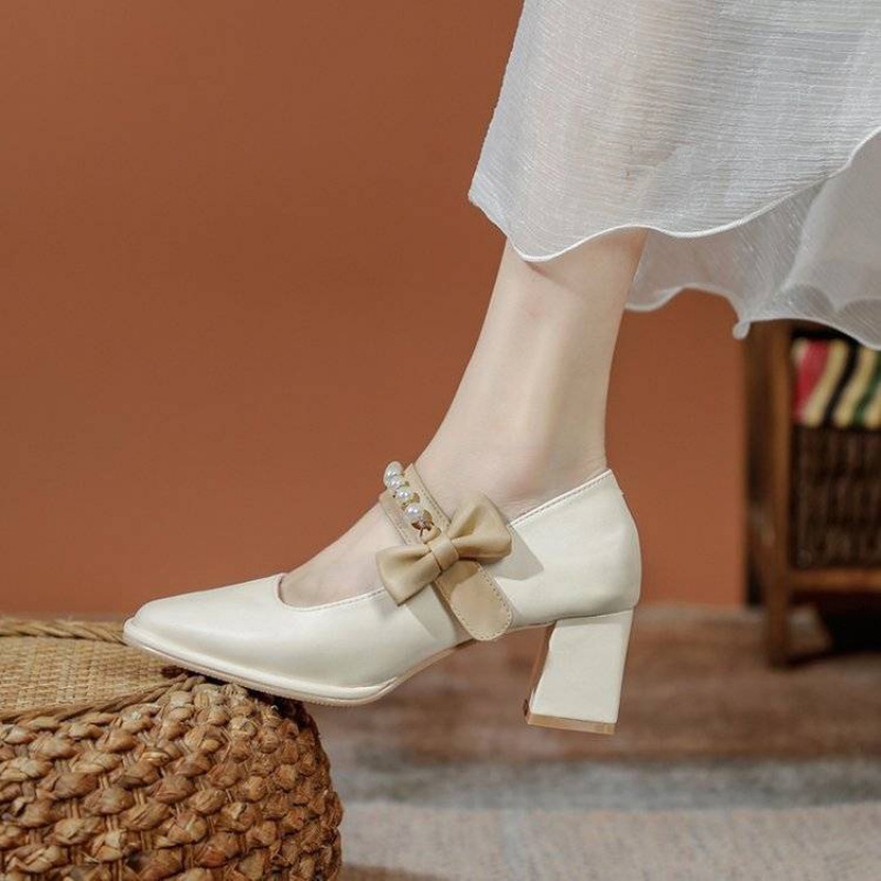 Giày cao gót mũi vuông đính nơ ngọc trai thiết kế cho nữ