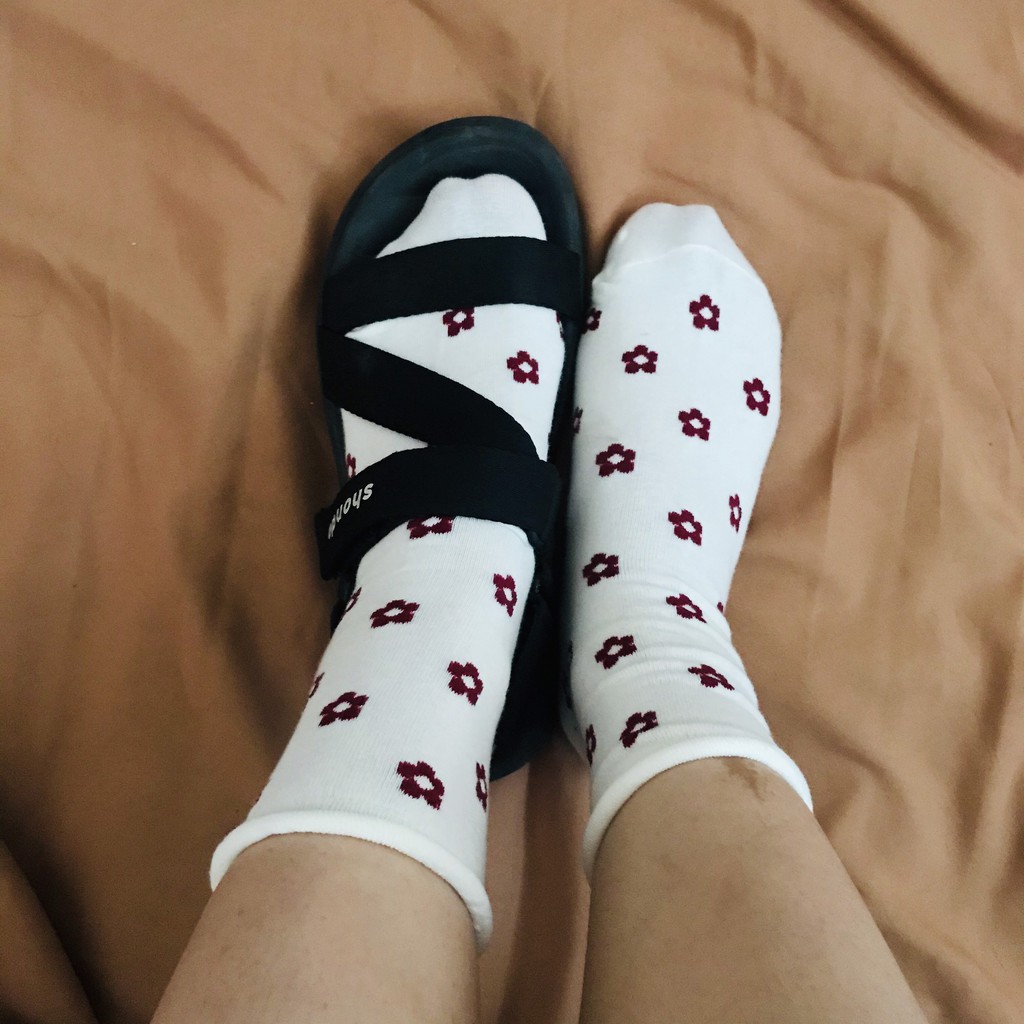 Vớ cao cổ trắng, tất cổ xoăn hình tim hoa xinh xắn màu trắng NEKO