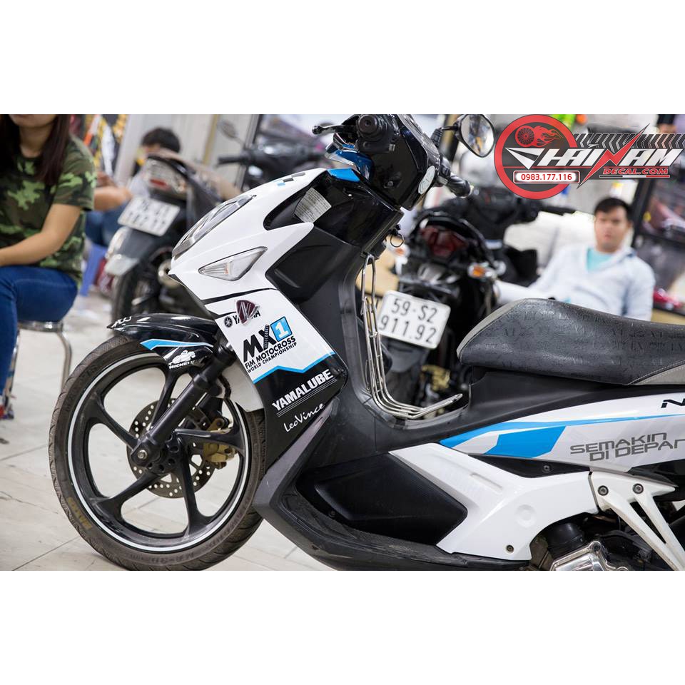 Tem Trùm Nouvo 4 LX Trắng Xanh Akapovic