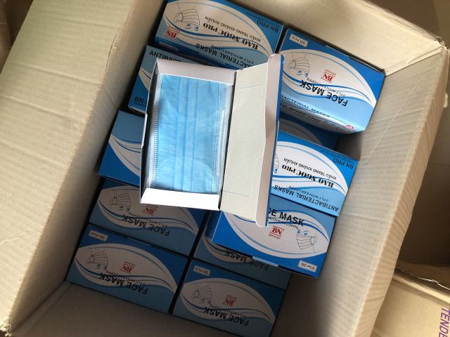 Khẩu trang y tế màu xanh - hộp 50 cái