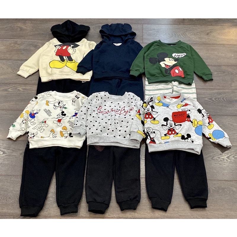 Set bộ nỉ bông H M hoạ tiết chấm bi mickey có mũ bé trai