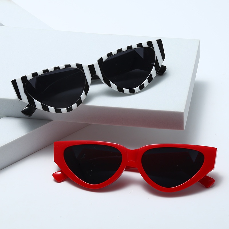 (YUZHU) Kính Mát Mắt Mèo Thời Trang Phương Tây Gọng Nhỏ Thiết Kế Sọc Đen Trắng