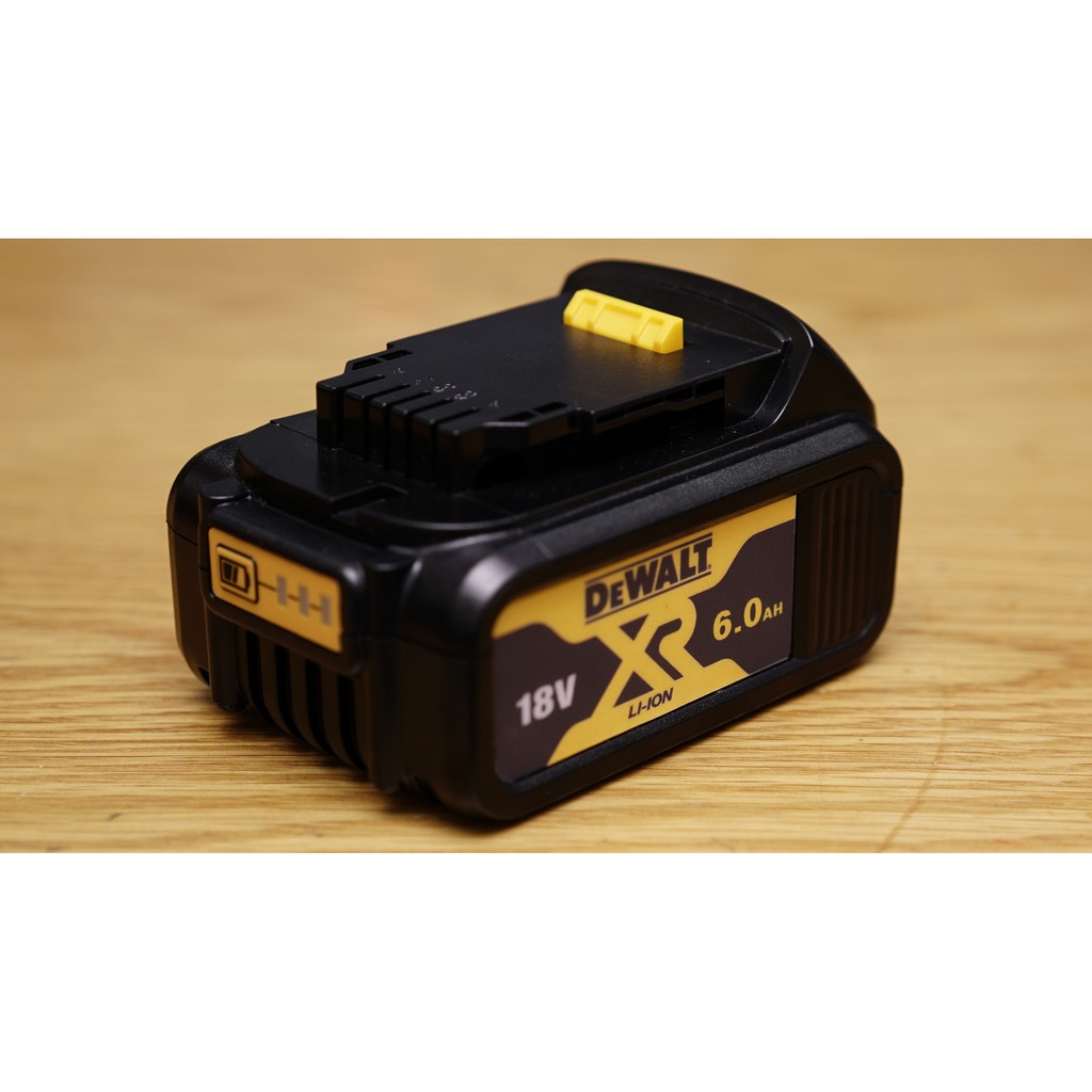 DMTT Vỏ Pin Dewalt 18V Li-ion, 2 Hàng Cell, Có Mặt Báo Pin, Nhận Sạc Zin.