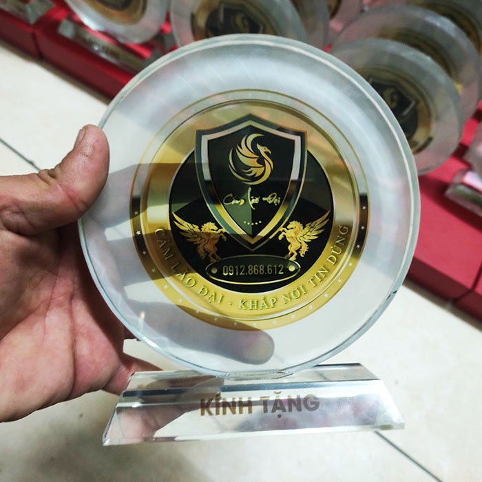 [Giá bán chưa bao gồm công in ấn] Cúp pha lê đĩa mặt trời | Kỷ niệm chương - quà tặng lưu niệm sang trọng - ý nghĩa
