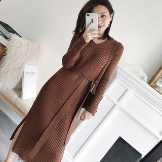 Đầm len dệt kim dài tay có dây thắt eo
