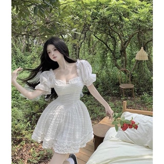 Đầm cổ vuông xoè Ulzzang