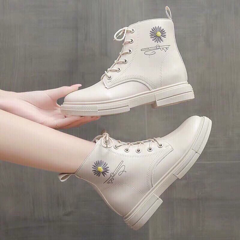 Bốt cao cổ nữ hoa cúc