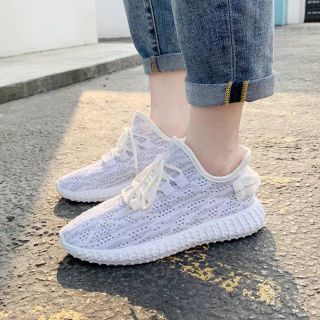 Combo Giầy thể thao nữ và 2 váy ngủ