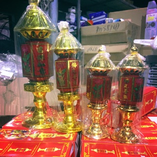 Đèn thờ lục Cát Tường