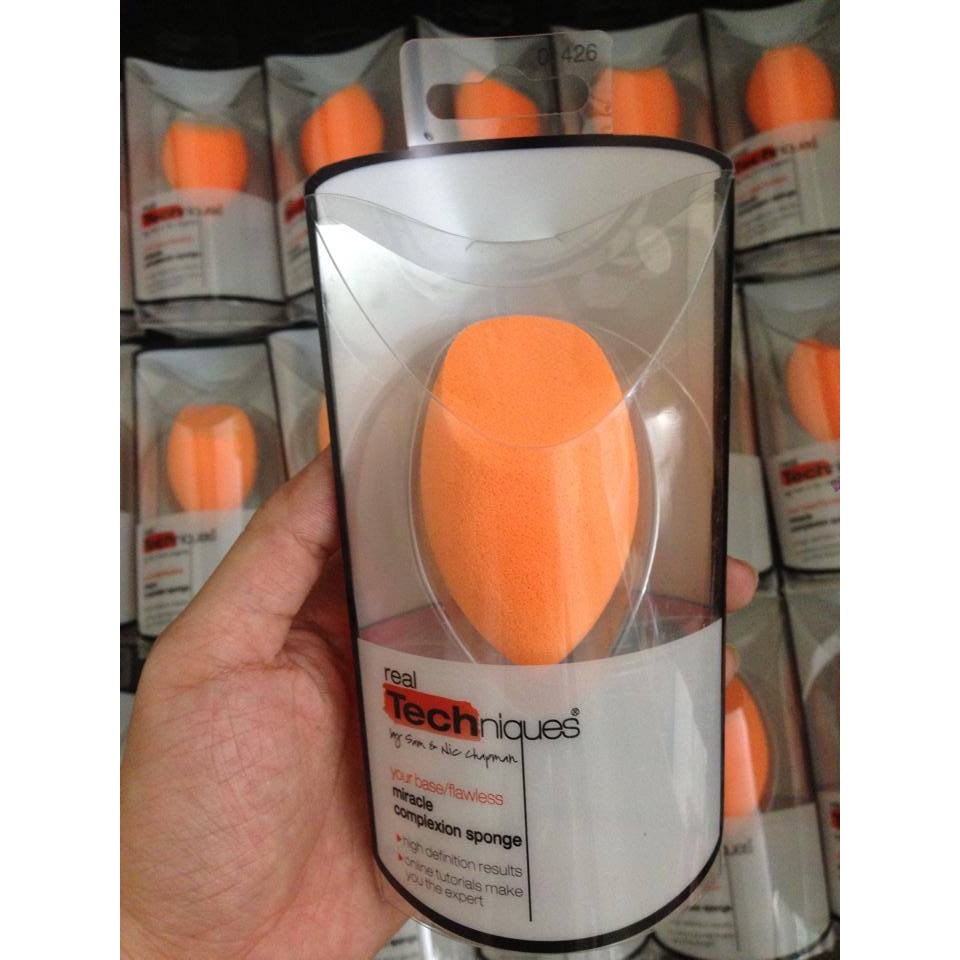 Mút tán nền Real Techniques Miracle Complexion Sponge