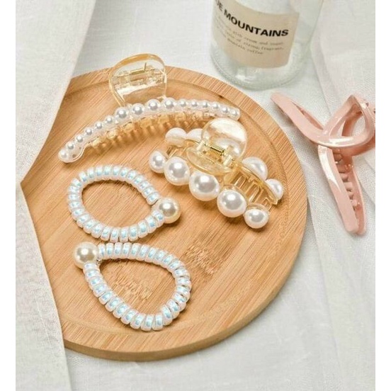 Sét 5 Kẹp Tóc Ngoạm Giả Ngọc Trai Kèm Dây Buộc Siêu Sang